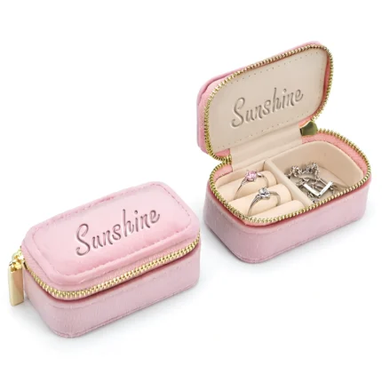 mini silk velvet jewelry case main image