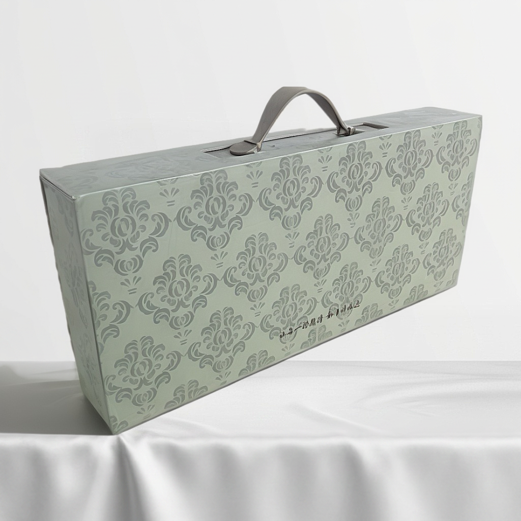 hand-held gift collection boxes